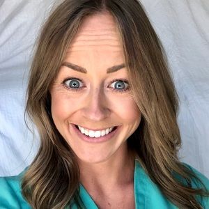 Meet your Posher, Alyalyssa